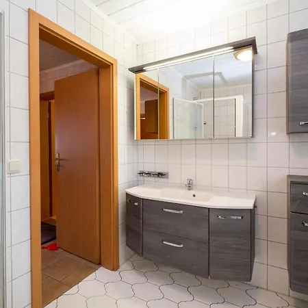 Semesterbostad Haus 1 *